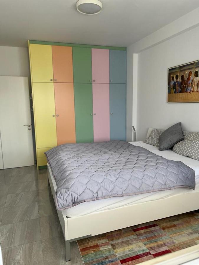 White Sidesea View Apartment Sarandë Esterno foto