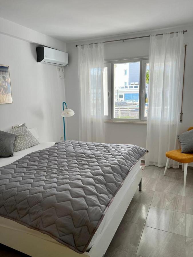 White Sidesea View Apartment Sarandë Esterno foto